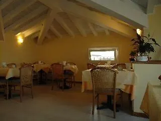 Corte Regina 3* Сірміоне