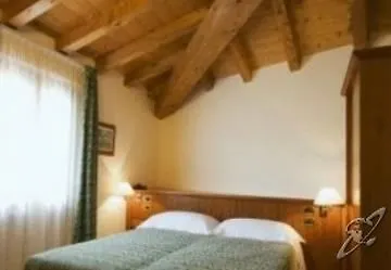 Готель Corte Regina 3*