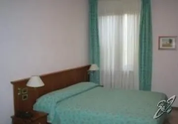 Corte Regina 3* Сірміоне